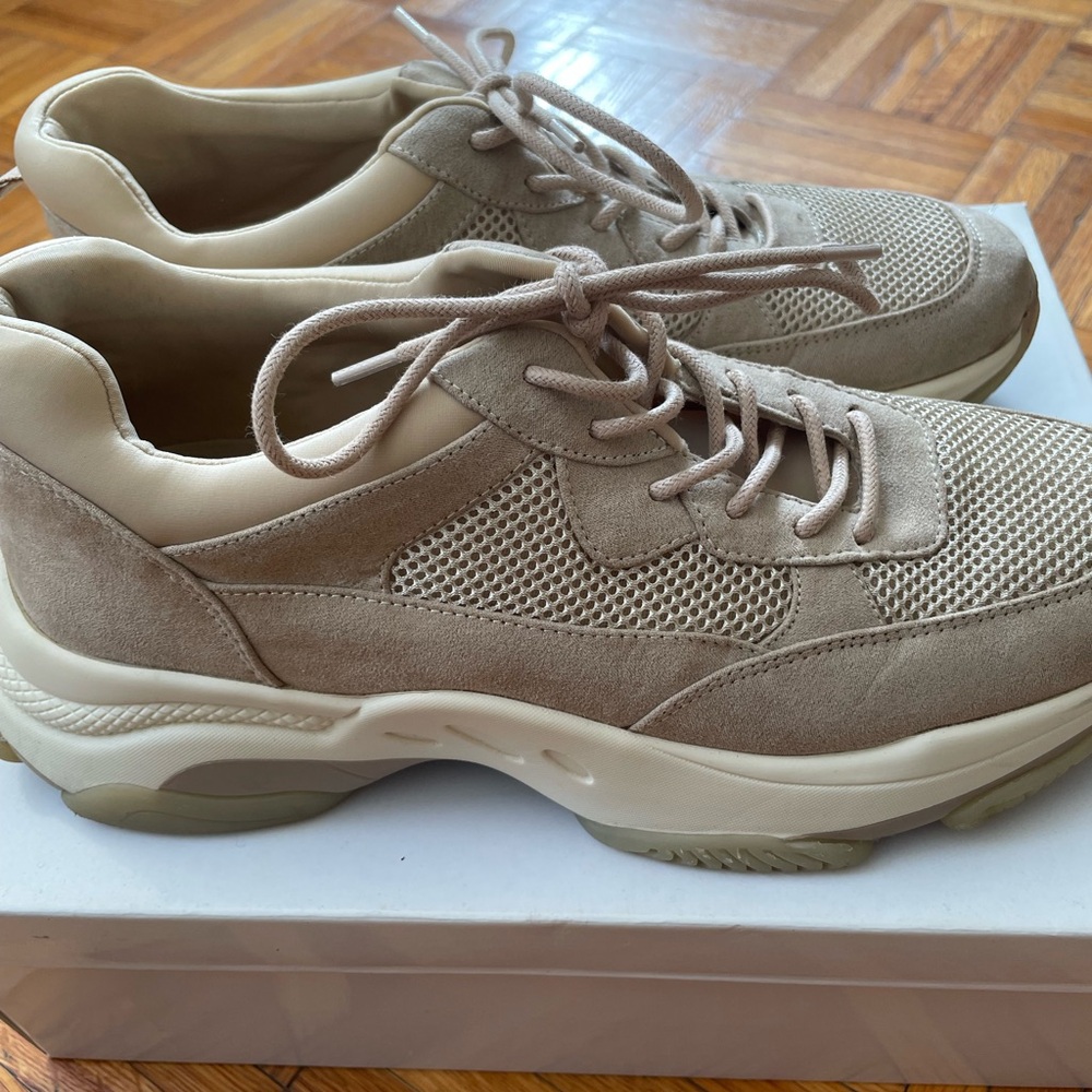 Steve Madden Tan/Beige Sneakers